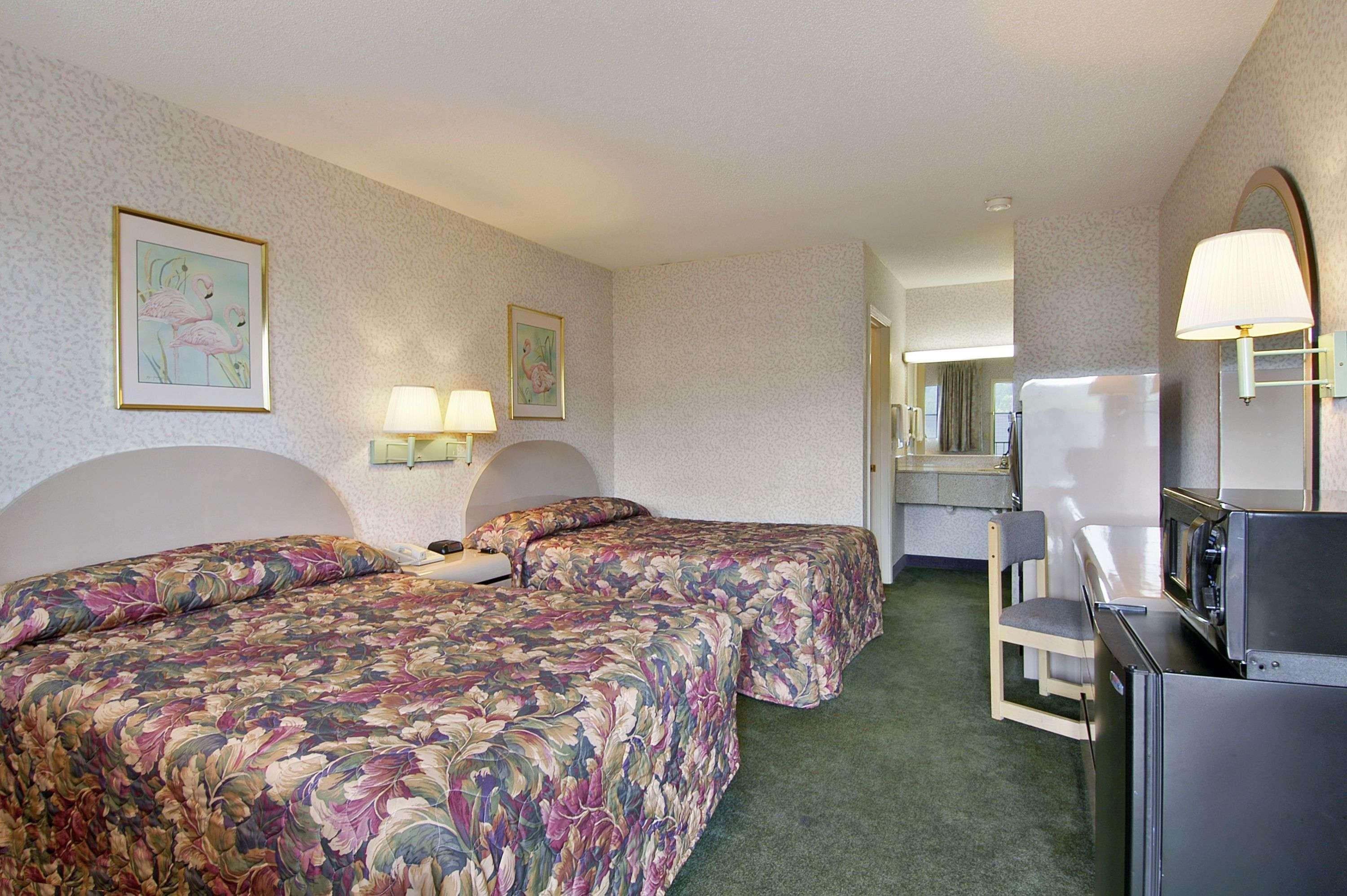 Days Inn By Wyndham Cartersville Exterior photo