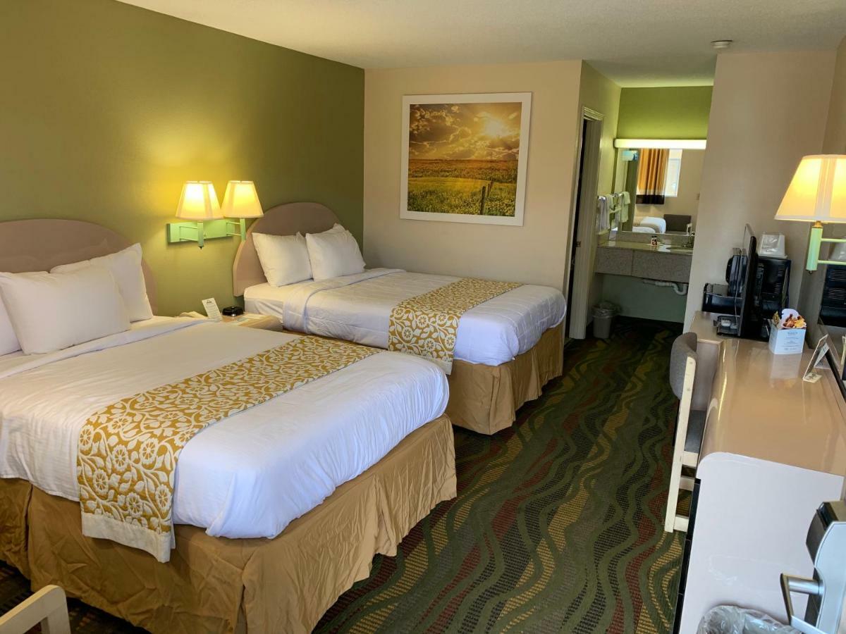 Days Inn By Wyndham Cartersville Exterior photo
